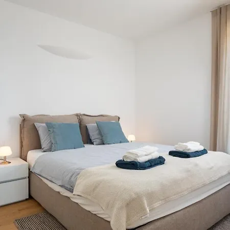 Appartamento B&m Novigrad By Guide